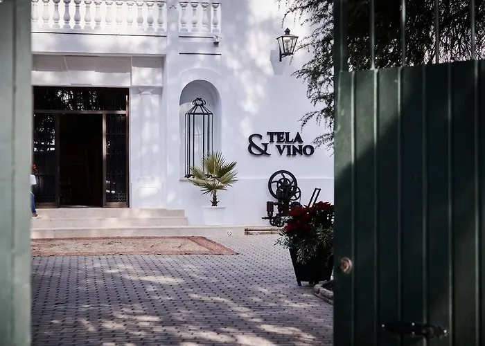 Villa Tela & Vino